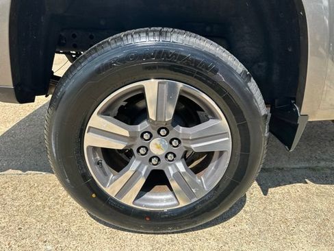 Used 2017 Chevrolet Colorado W/T w/ Custom Special Edition AWD/4WD image 27