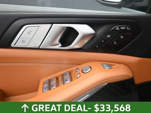 Used 2022 BMW X7 xDrive40i w/ Executive Package image 19