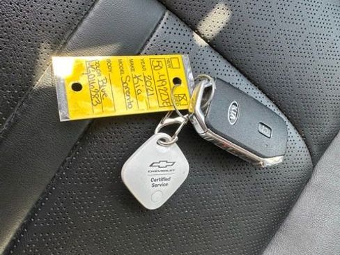 Used 2021 Kia Sorento EX AWD/4WD image 28