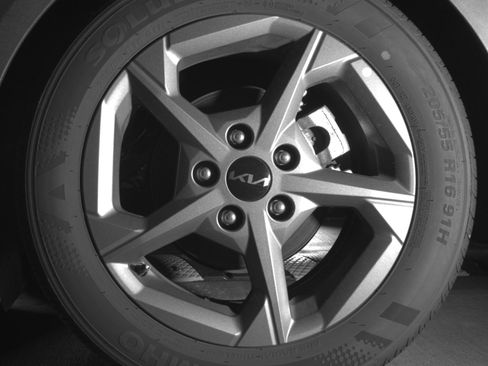 Used 2025 Kia K4 LXS image 14