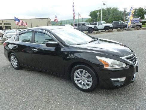 Used 2013 Nissan Altima 2.5 FWD image 3