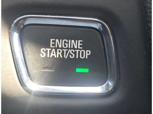Used 2023 GMC Acadia Denali FWD image 30
