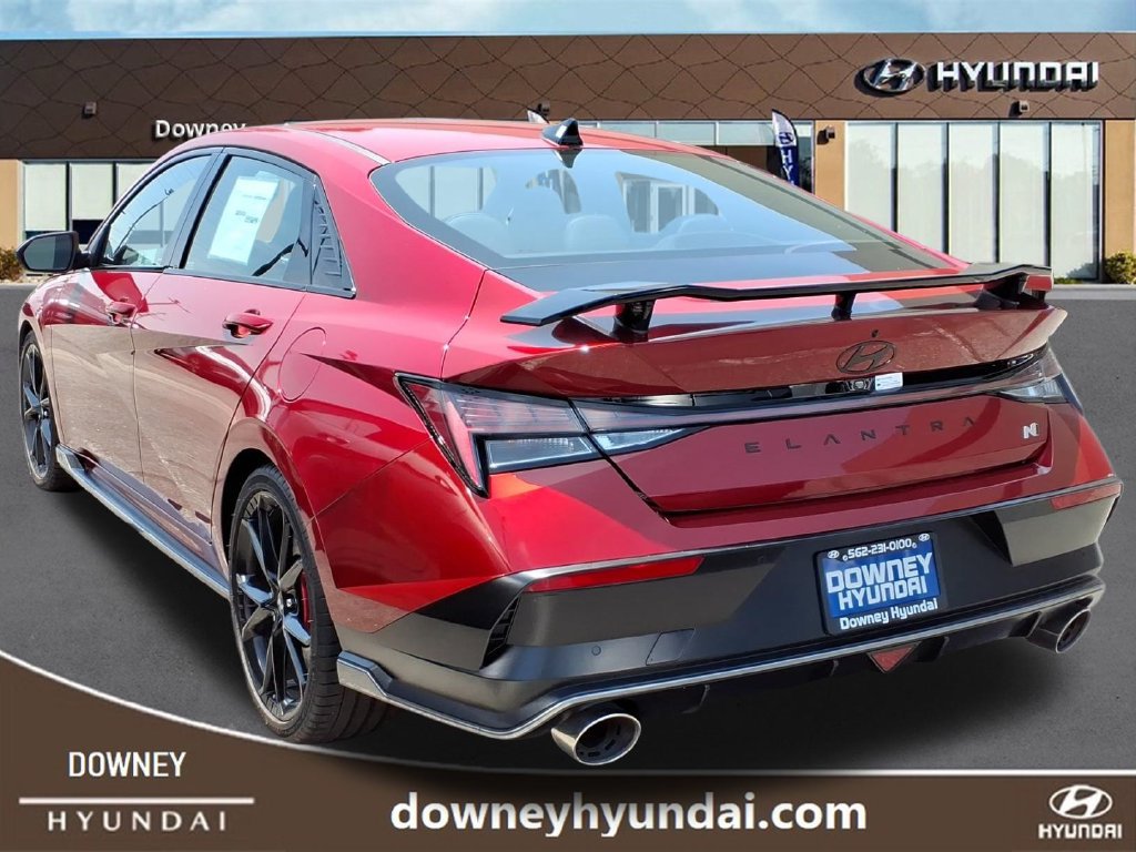 Used 2025 Hyundai Elantra N FWD image 5