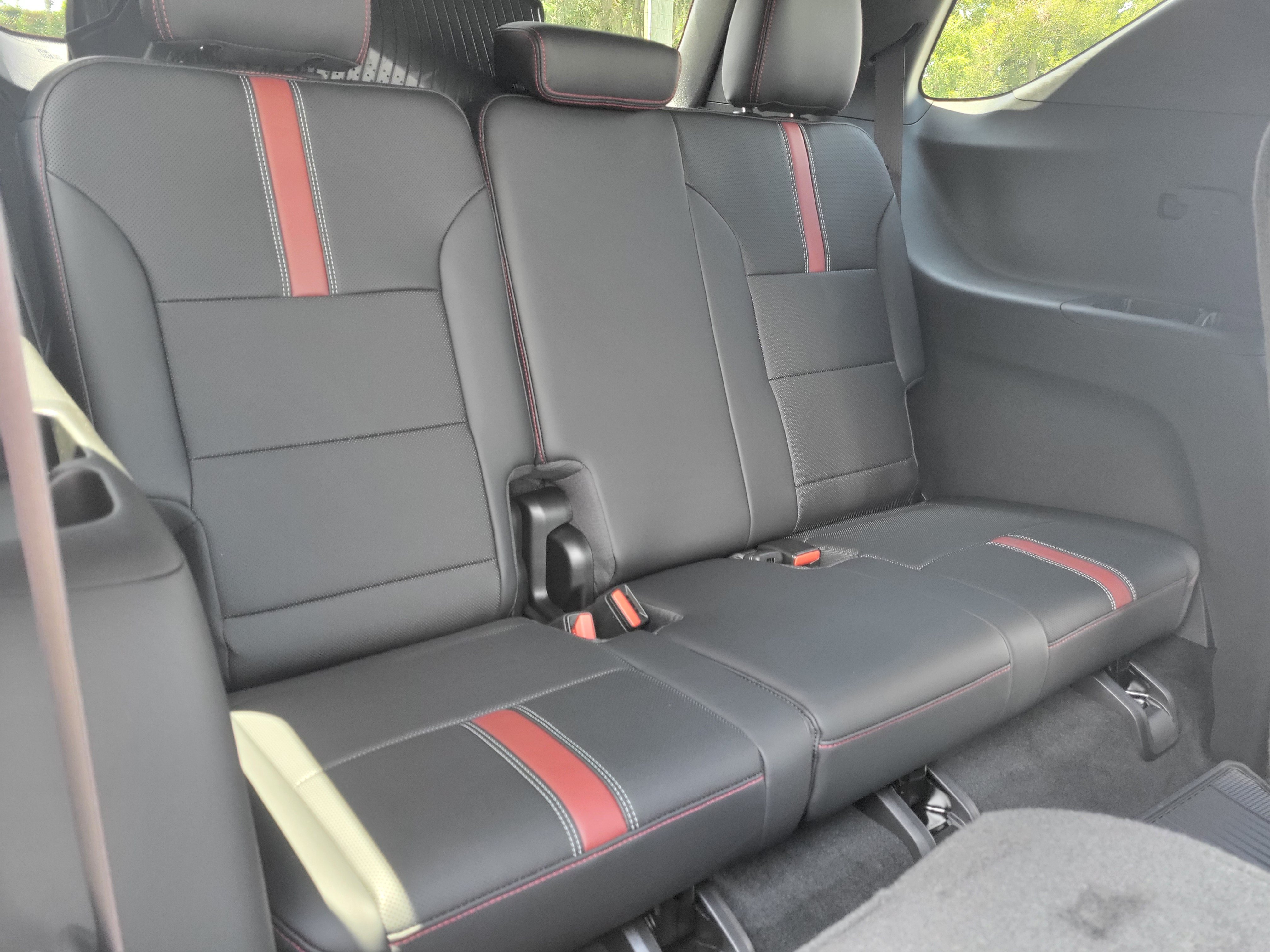 New 2027 Chevrolet Traverse RS FWD image 35