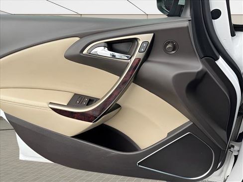 Used 2017 Buick Verano Sport Touring image 16