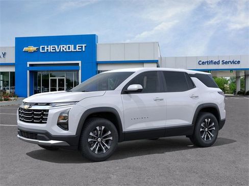 New 2026 Chevrolet Equinox LT w/ Convenience Package II image 2