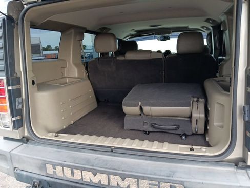 Used 2004 HUMMER H2 w/ Preferred Equipment Group AWD/4WD image 7