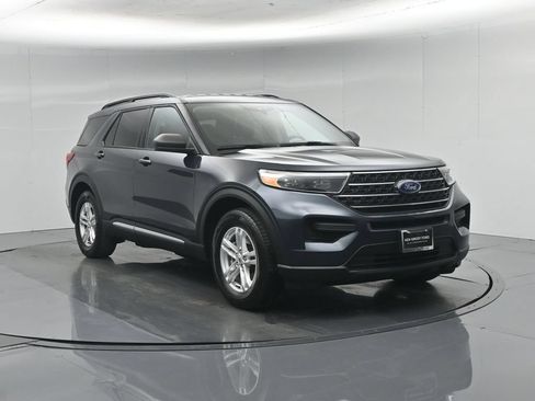 Used 2023 Ford Explorer XLT RWD image 57
