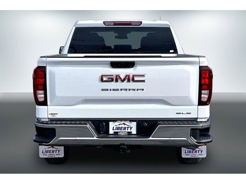 New 2026 GMC Sierra 1500 SLE image 4