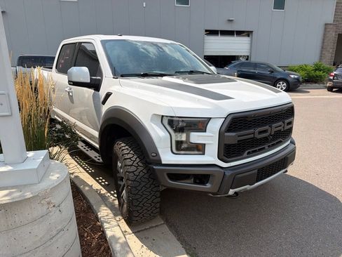Used 2018 Ford F150 Raptor w/ Equipment Group 802A Luxury AWD/4WD image 2