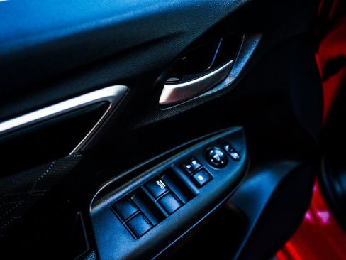 Used 2016 Honda Fit EX image 18