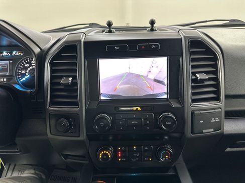 Used 2020 Ford F150 XLT w/ Equipment Group 302A Luxury image 42