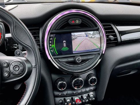 Used 2019 MINI Cooper S image 6