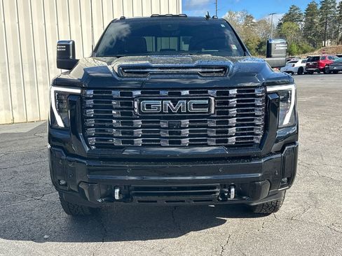 Used 2025 GMC Sierra 2500 Denali Ultimate image 3