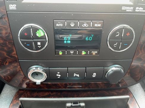 Used 2013 GMC Yukon Denali image 57