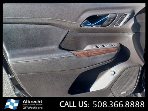 Used 2020 GMC Acadia Denali w/ Denali Ultimate Package image 12