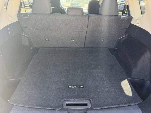 Used 2024 Nissan Rogue S AWD/4WD image 10