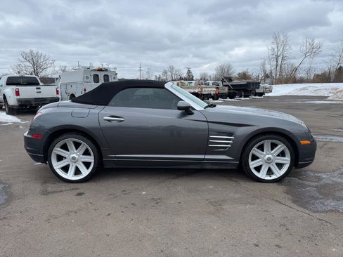 Used 2005 Chrysler Crossfire Limited image 6