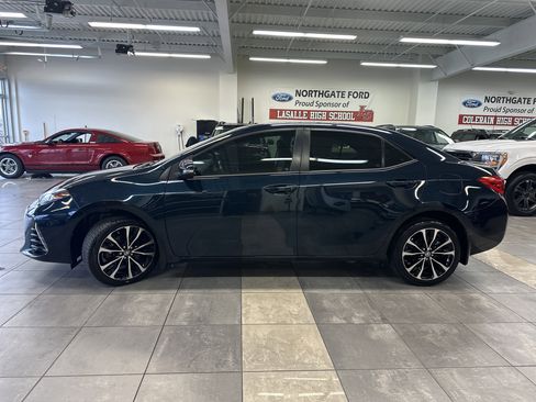 Used 2017 Toyota Corolla L image 15