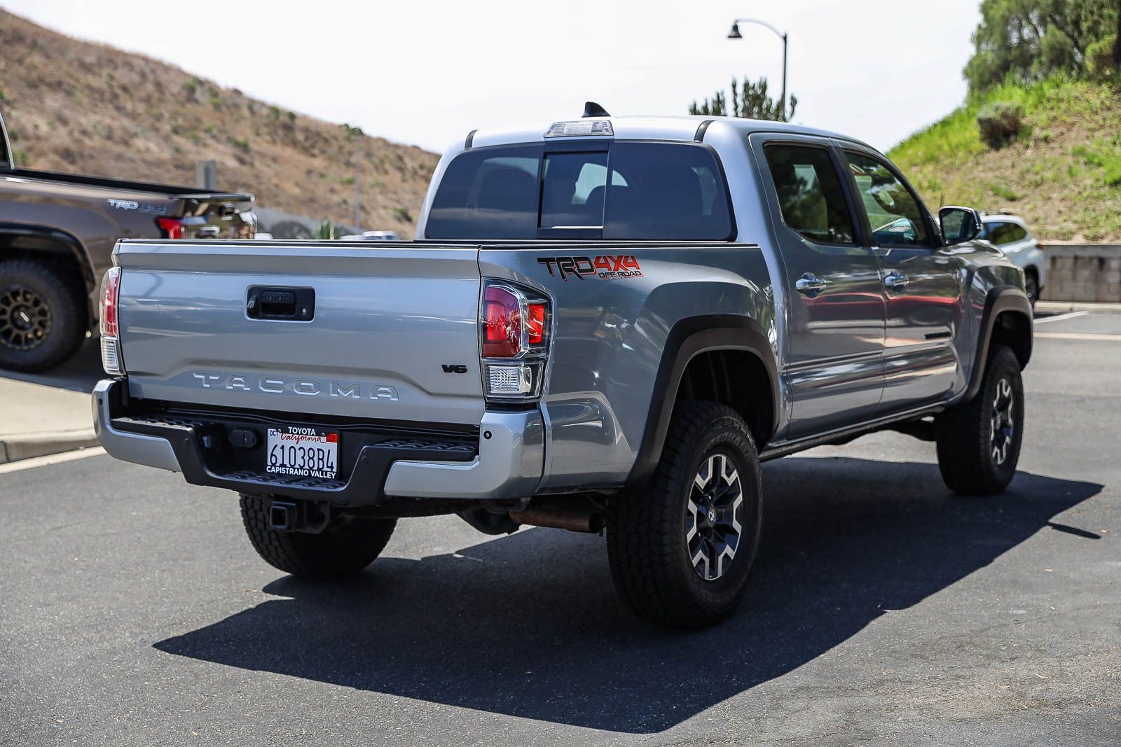 Used 2021 Toyota Tacoma TRD Off-Road w/ Technology Package AWD/4WD image 4