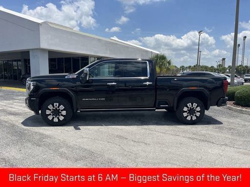 New 2025 GMC Sierra 2500 Denali w/ Denali Reserve Package image 8