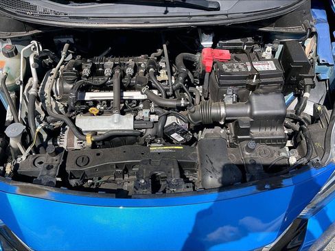 Certified 2021 Nissan Versa SV FWD image 10