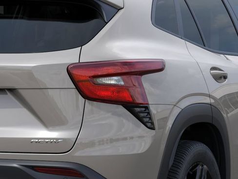 New 2026 Chevrolet Trax ACTIV w/ Driver Confidence Package FWD image 13