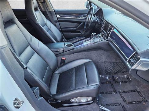 Used 2016 Porsche Panamera Edition image 21