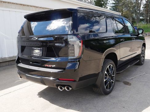 New 2026 Chevrolet Suburban RST w/ Comfort Package image 7