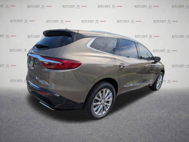 Certified 2020 Buick Enclave Premium w/ Sun and Sites Package FWD image 4