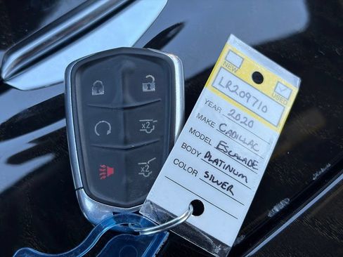 Used 2020 Cadillac Escalade Platinum AWD/4WD image 43