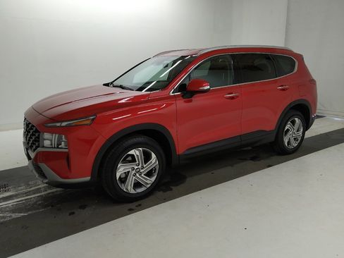 Used 2023 Hyundai Santa Fe SEL image 2