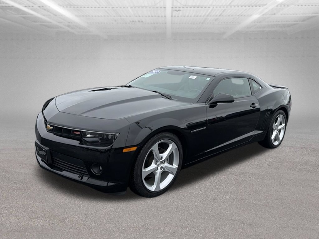 Used 2015 Chevrolet Camaro LT w/ RS Package RWD image 3