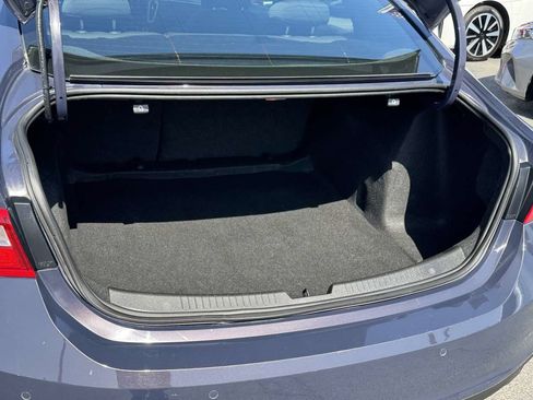 Used 2025 Chevrolet Malibu LT FWD image 9