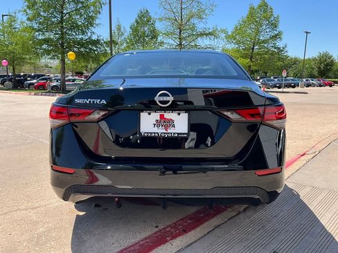 Used 2025 Nissan Sentra S image 7