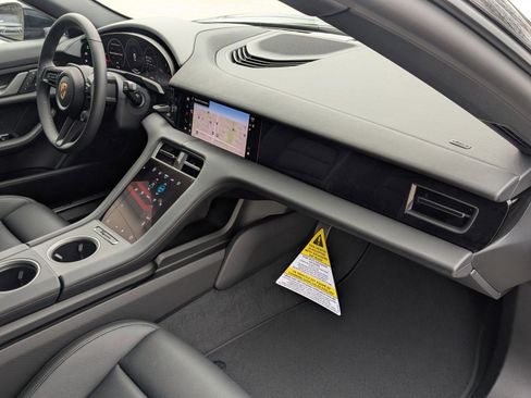 New 2026 Porsche Taycan image 24