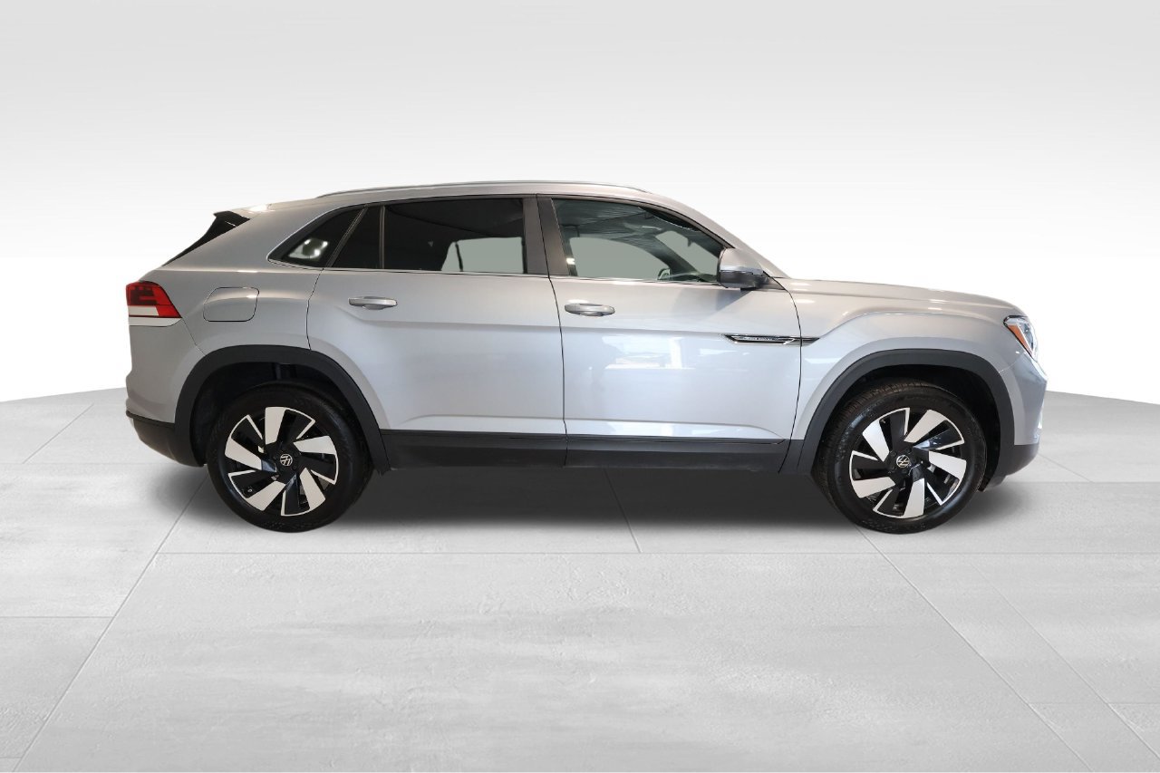 Used 2026 Volkswagen Atlas Cross Sport SE FWD image 5