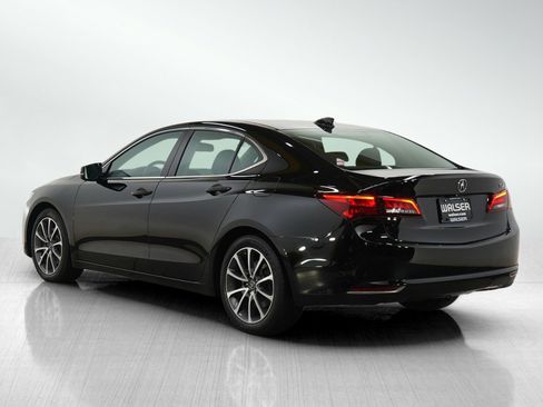 Used 2016 Acura TLX V6 image 3