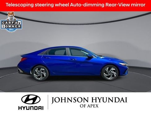 Used 2025 Hyundai Elantra Limited FWD image 10