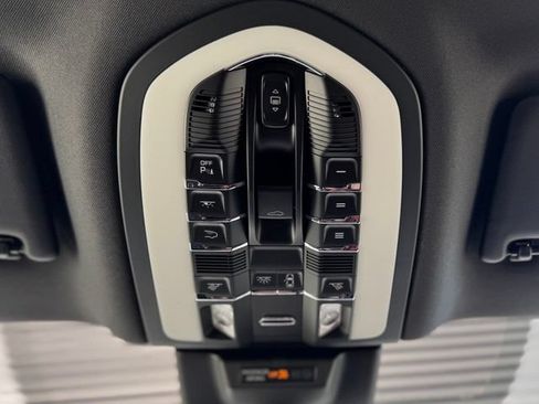 New 2026 Porsche Macan Turbo AWD/4WD image 25