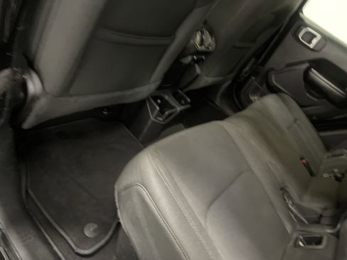 Used 2020 Jeep Gladiator Sport w/ Quick Order Package 24S image 17