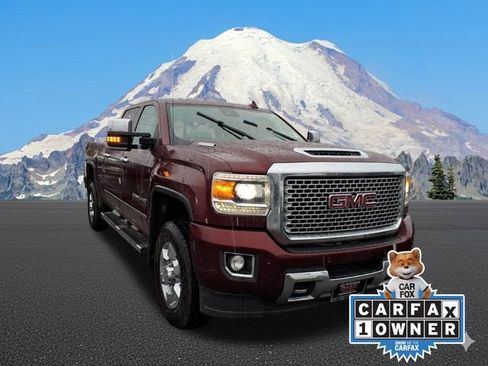 Used 2017 GMC Sierra 3500 Denali w/ Duramax Plus Package image 3