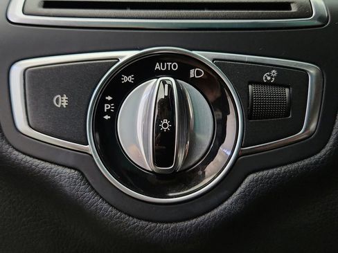 Used 2015 Mercedes-Benz C 300 4MATIC Sedan image 23