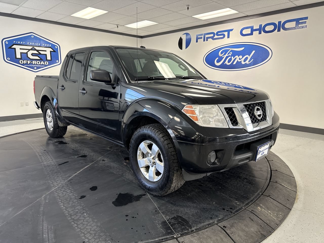 Used 2013 Nissan Frontier SV RWD image 2