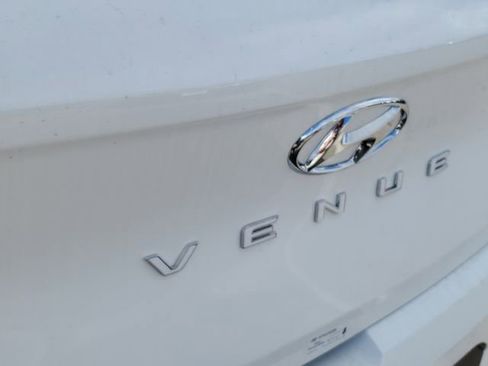 New 2026 Hyundai Venue SEL image 7