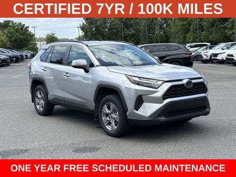 Used 2024 Toyota RAV4 XLE AWD/4WD image 1
