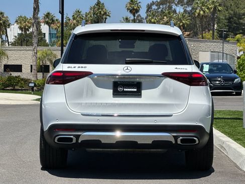 Used 2024 Mercedes-Benz GLE 350 4MATIC image 4