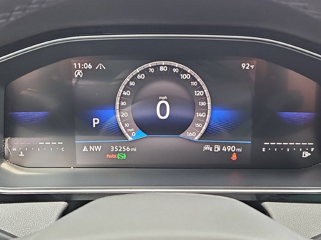 Used 2025 Volkswagen Jetta Sport FWD image 16