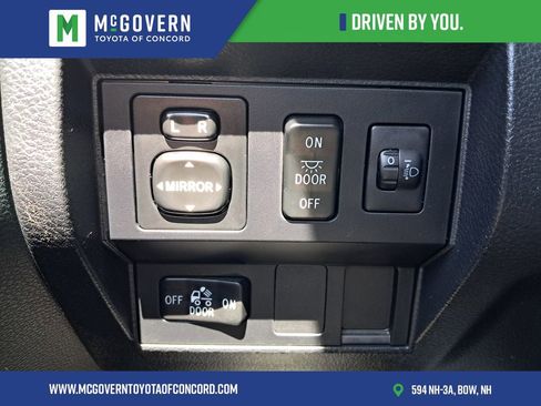 Used 2016 Toyota Tundra 4x4 Double Cab image 24
