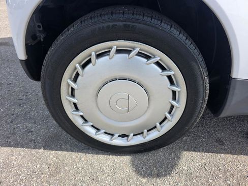 Used 2015 smart fortwo pure image 9